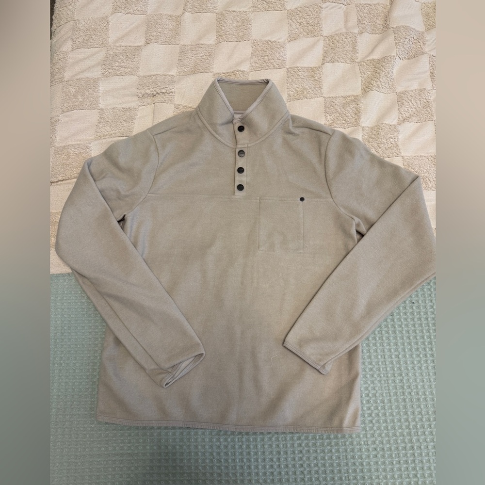 VUORI 
Venice‎ Wool Pullover - Dark Salt Heather
Size Small